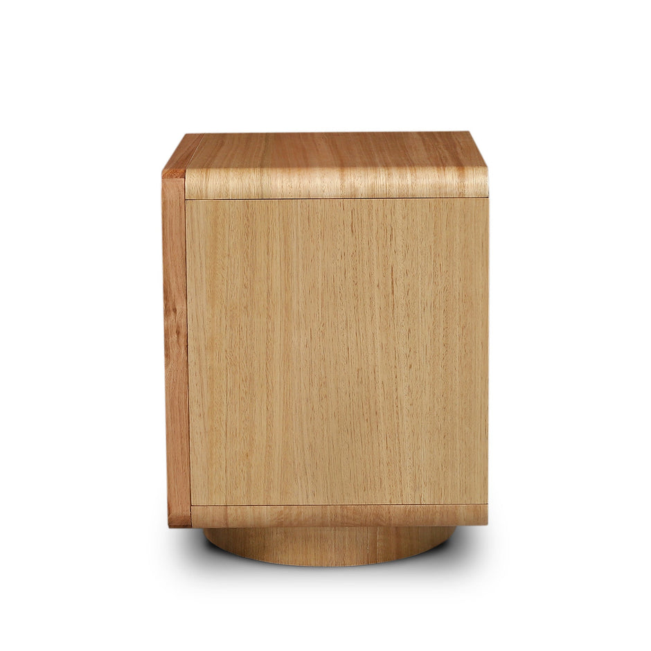 CST12701-MA 52cm Tassie Oak Bedside Table - Natural